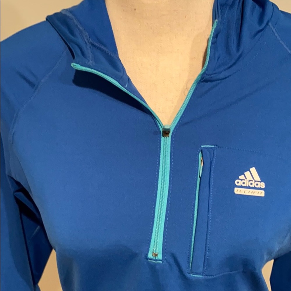 Athletic top - Picture 3 of 3